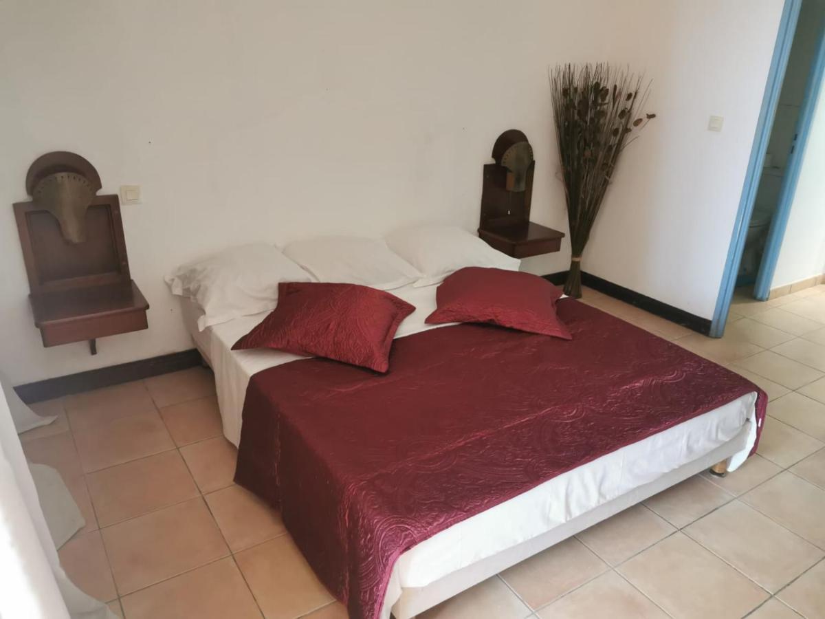 Appartement Chez Chrys à Sainte-Anne Extérieur photo